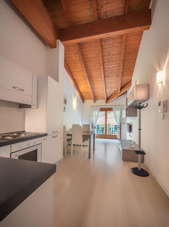 Residenza Finestra Sul Parco Apartamento Comano Terme Exterior foto